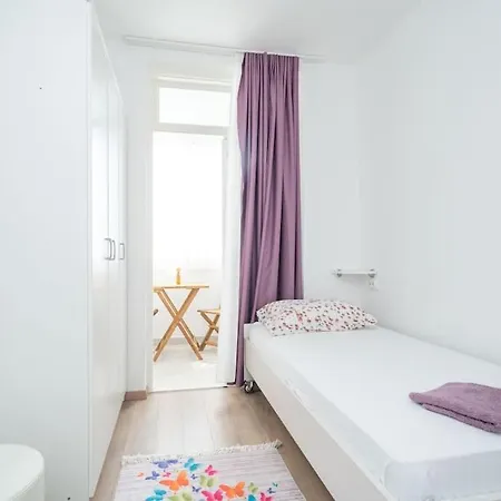 Tajchi, 5 Min From Rixos