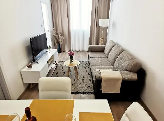Appartement Tajchi, 5 Min From Rixos *