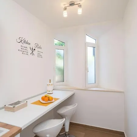 Tajchi, 5 Min From Rixos Apartment *