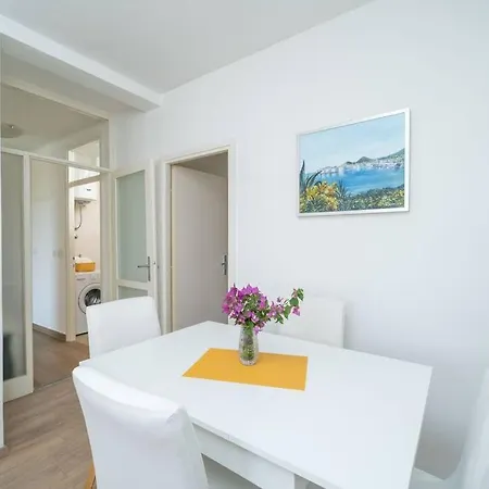 Tajchi, 5 Min From Rixos Apartment *